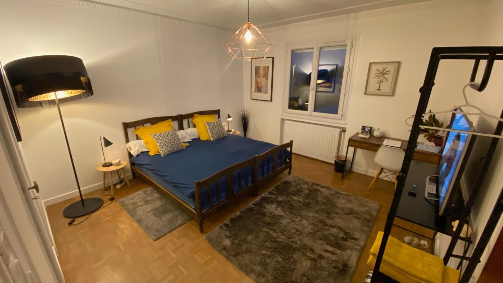 Casa Lovo Bed & Breakfast Saint-Laurent-de-Mure Dış mekan fotoğraf